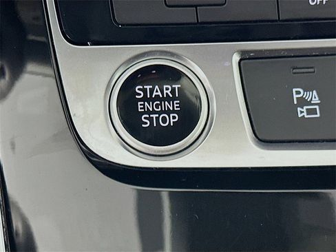 Used 2021 Audi Q8 Premium Plus w/ Premium Plus Package image 27