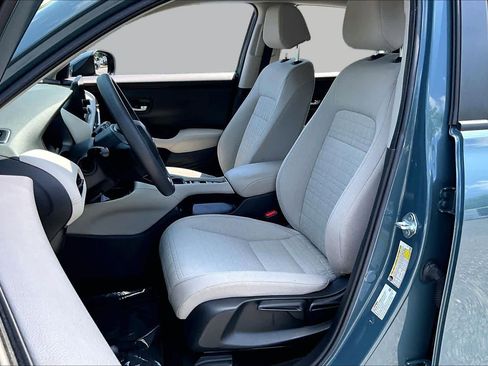 Used 2023 Honda HR-V LX image 8