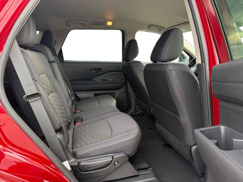 Used 2026 Nissan Pathfinder SV AWD/4WD image 26