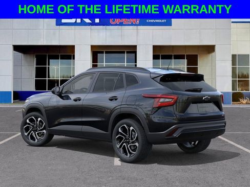 New 2026 Chevrolet Trax RS w/ Sunroof Package image 3