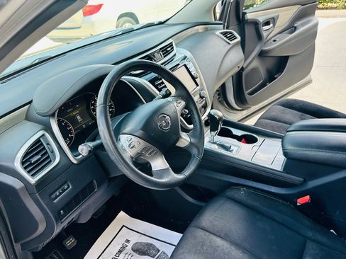 Used 2015 Nissan Murano SV FWD image 14