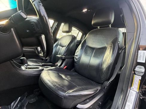 Used 2011 Chrysler 200 Limited FWD image 13