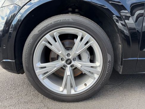 Used 2021 Audi Q8 Premium Plus w/ Premium Plus Package image 8