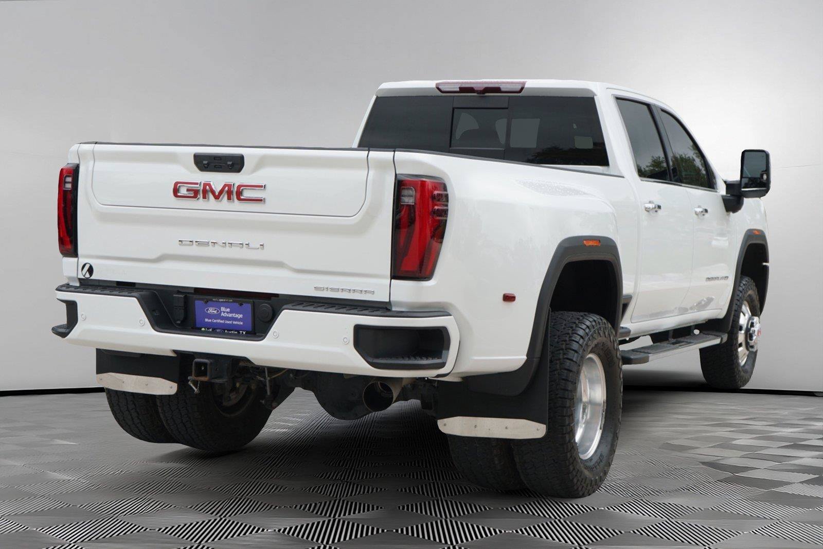 Used 2024 GMC Sierra 3500 Denali AWD/4WD image 5