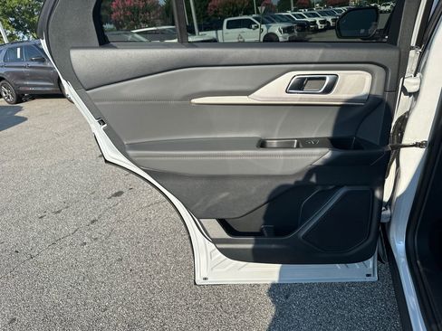 New 2025 Ford Explorer Active w/ Active Comfort Package image 45