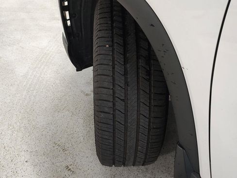 Used 2023 Honda Pilot Sport image 34