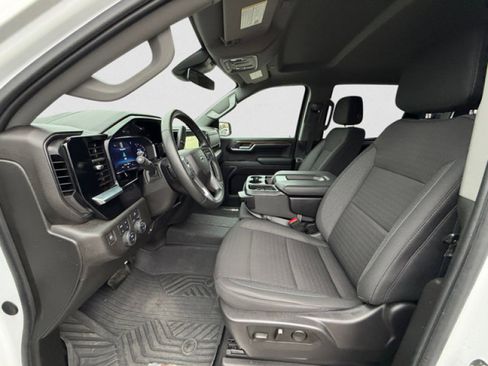 Used 2024 Chevrolet Silverado 1500 RST image 10