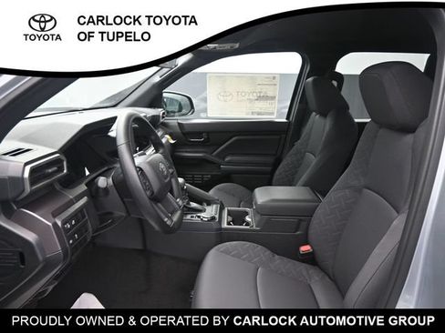 Used 2025 Toyota Tacoma SR5 AWD/4WD image 11