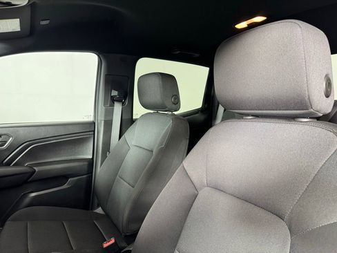 Used 2023 Chevrolet Colorado W/T RWD image 11