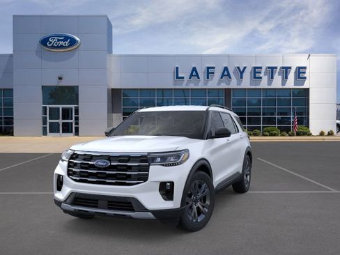 New 2026 Ford Explorer Active w/ Active Comfort Package image 2