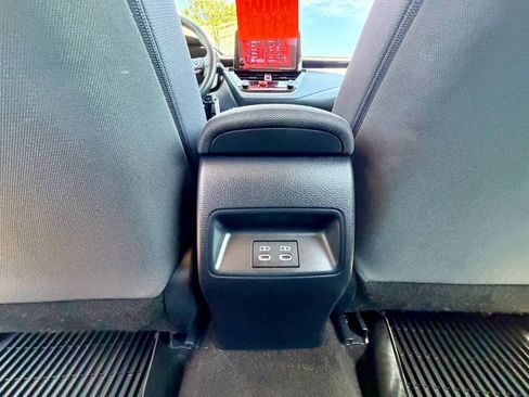 Used 2024 Toyota Corolla LE FWD image 20