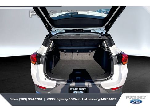Used 2023 Buick Encore GX Essence w/ Experience Buick Package FWD image 21