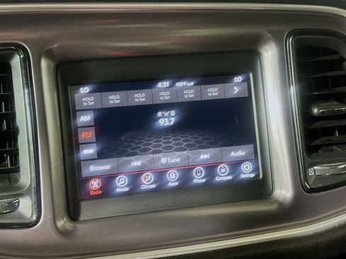 Used 2020 Dodge Challenger SXT RWD image 19