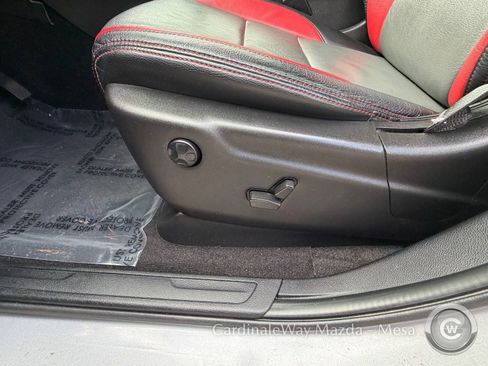 Used 2021 Dodge Durango SXT image 17