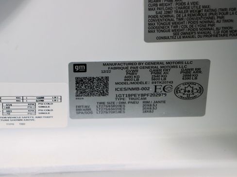 Used 2023 GMC Sierra 2500 AT4 w/ AT4 Premium Plus Package image 37