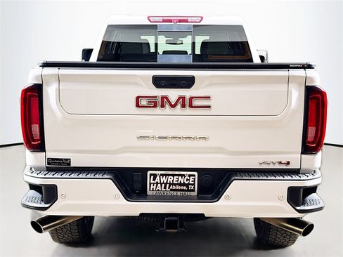 Used 2023 GMC Sierra 2500 AT4 w/ AT4 Preferred Package image 5