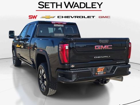 New 2026 GMC Sierra 2500 Denali w/ Denali Reserve Package AWD/4WD image 5