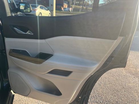 Used 2019 GMC Acadia Denali AWD/4WD image 31