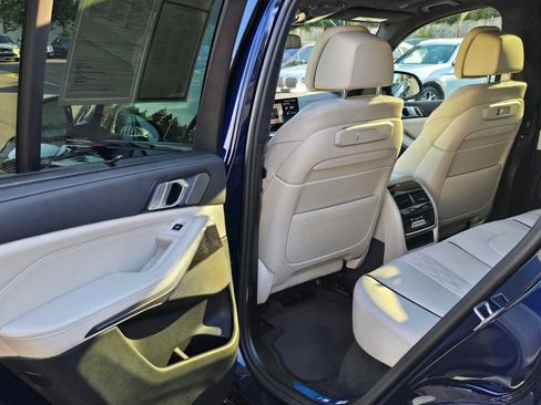 Used 2026 BMW X5 xDrive40i w/ Executive Package AWD/4WD image 15