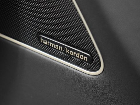 Certified 2022 Maserati Levante Modena image 37