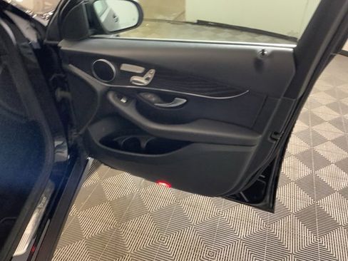 Used 2018 Mercedes-Benz GLC 300 4MATIC image 37
