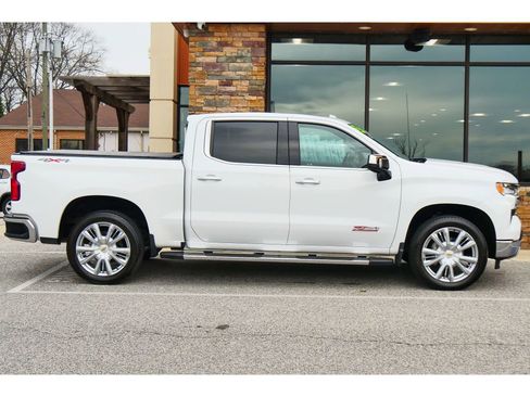 Used 2023 Chevrolet Silverado 1500 LTZ w/ LTZ Premium Package image 2