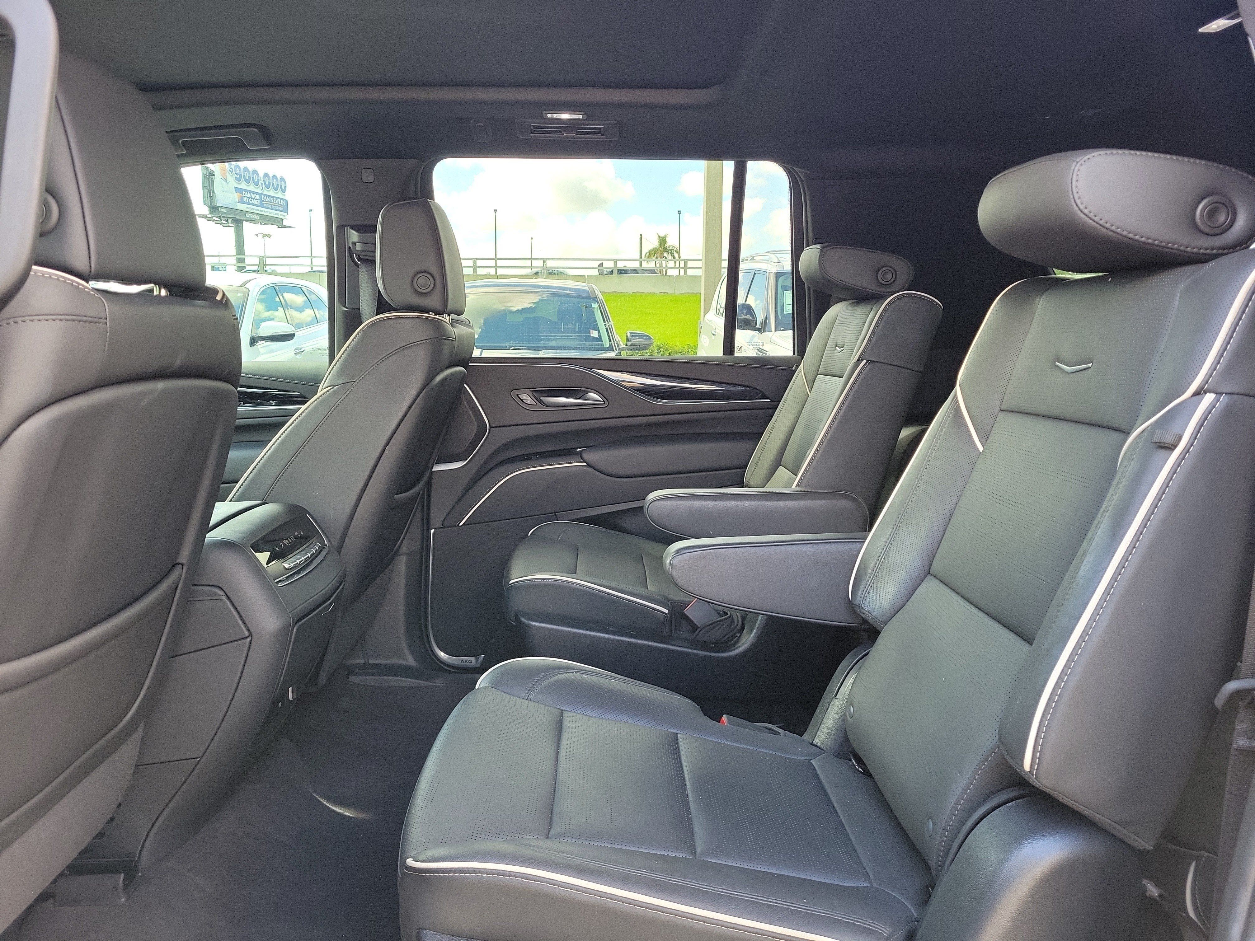 Used 2024 Cadillac Escalade ESV Sport w/ Touring Package AWD/4WD image 17