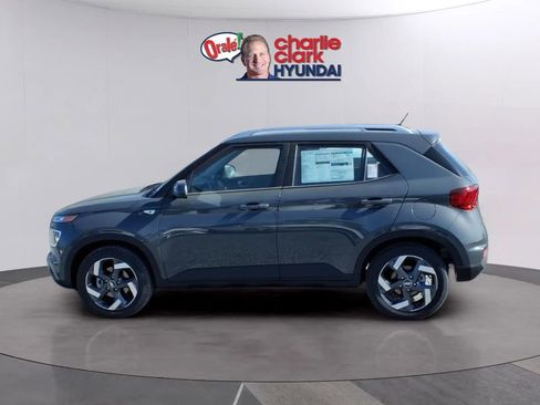 New 2026 Hyundai Venue SEL FWD image 2