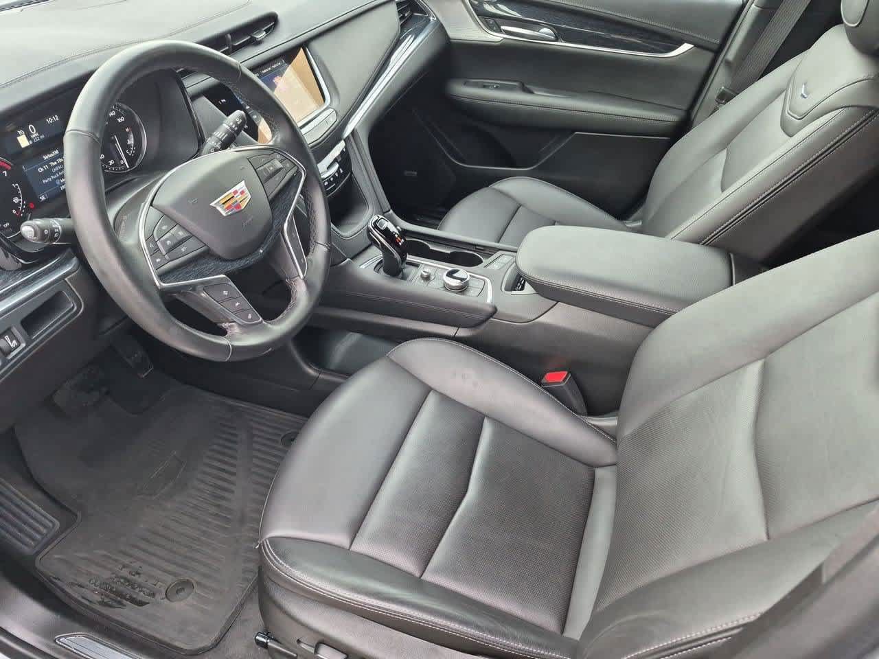 Used 2023 Cadillac XT5 Premium Luxury AWD/4WD image 2