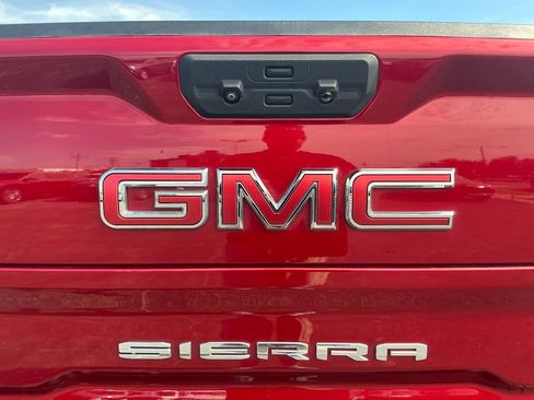 Used 2023 GMC Sierra 1500 SLT w/ SLT Premium Package AWD/4WD image 9