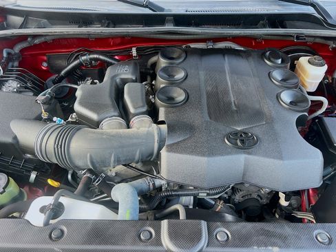 Used 2017 Toyota 4Runner Limited image 32