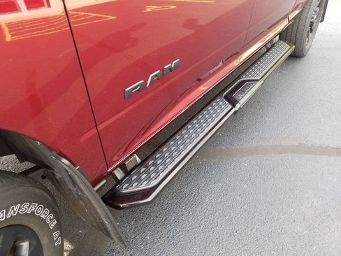 Certified 2024 RAM 2500 Big Horn w/ Night Edition AWD/4WD image 4