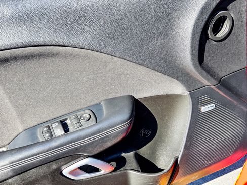 Used 2023 Dodge Challenger GT image 36