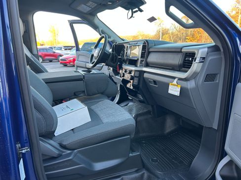 New 2026 Ford F550 4x4 Regular Cab Super Duty w/ XLT Value Package image 29