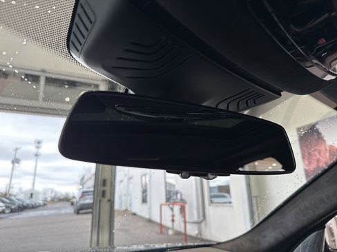 Used 2021 BMW M5 w/ Executive Package image 36