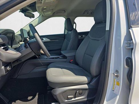 New 2025 Ford Explorer Active w/ Active Comfort Package image 9