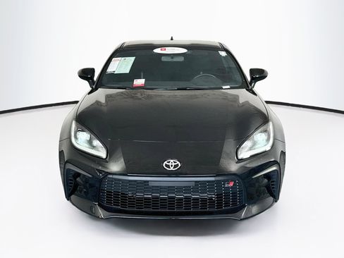 Used 2026 Toyota GR86 Premium RWD image 8