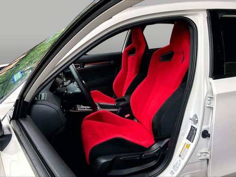 Used 2025 Honda Civic Type R image 7