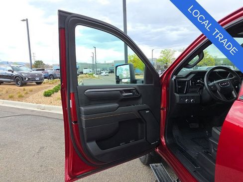 Used 2025 GMC Sierra 2500 AT4 w/ AT4 Premium Plus Package AWD/4WD image 9