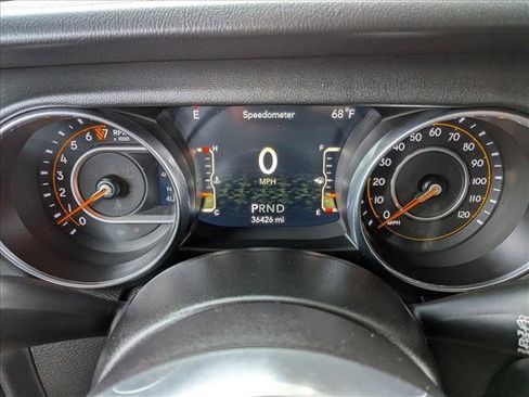 Used 2021 Jeep Wrangler Unlimited Sahara w/ Uconnect 4C Nav & Sound Group AWD/4WD image 12