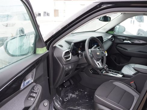 New 2026 Chevrolet TrailBlazer LT w/ Convenience Package AWD/4WD image 11