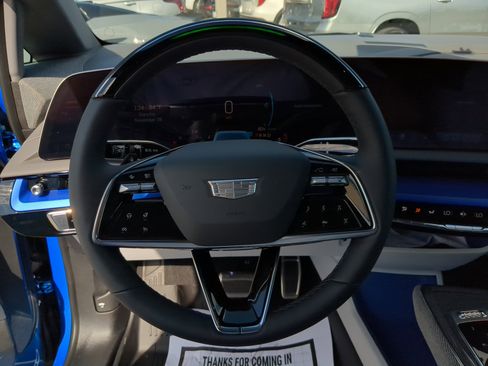 New 2026 Cadillac Optiq Luxury 1 image 30