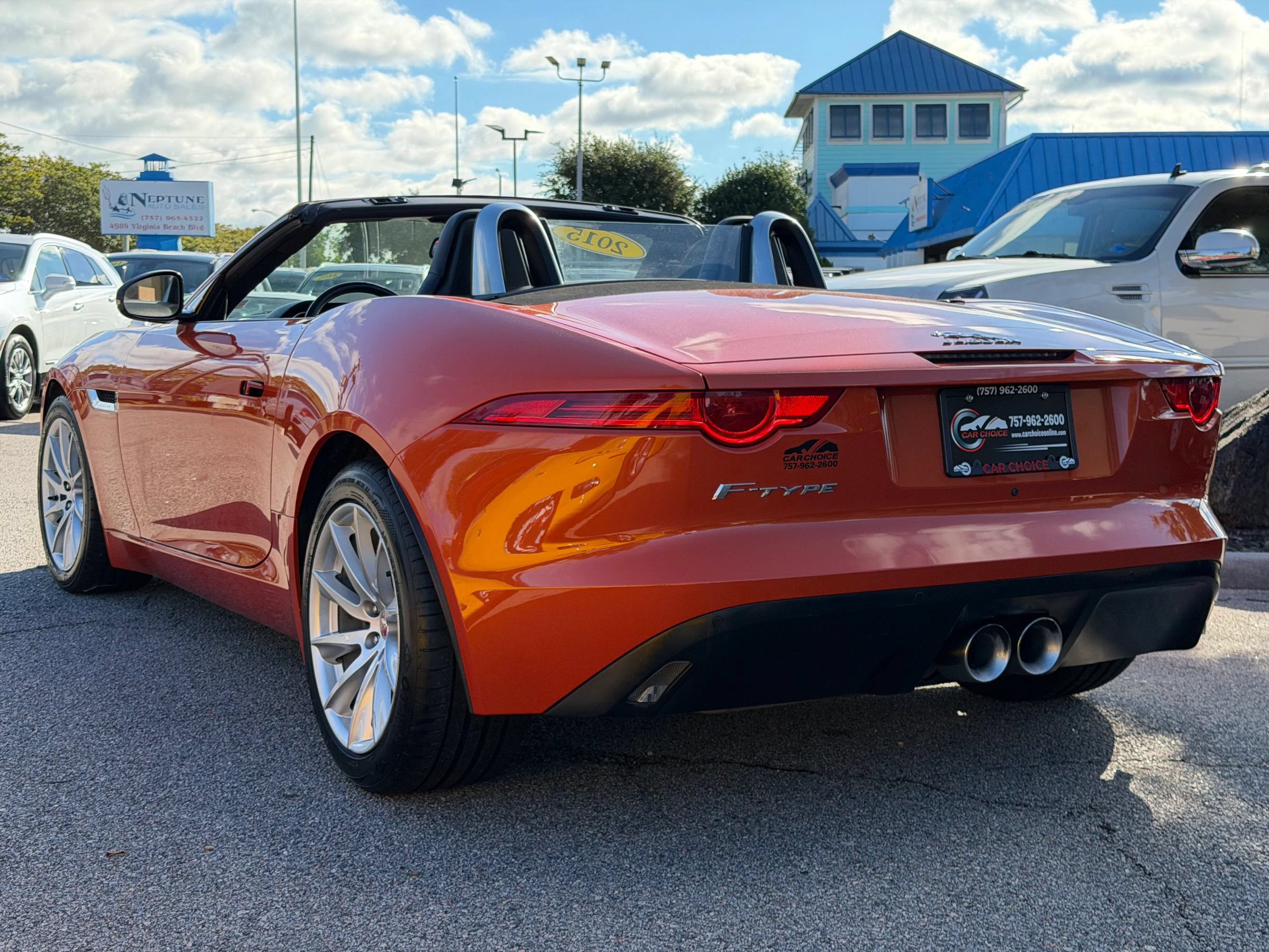 Used 2015 Jaguar F-TYPE Convertible RWD image 10