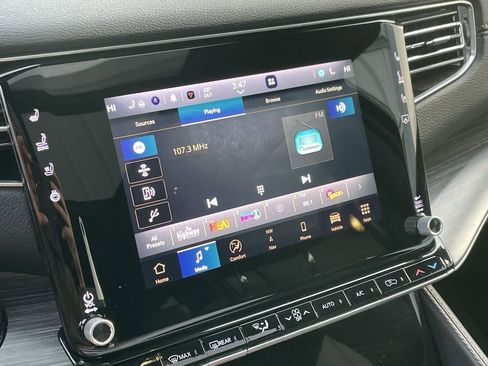 Used 2024 Jeep Wagoneer Series III w/ Premium Group I image 16