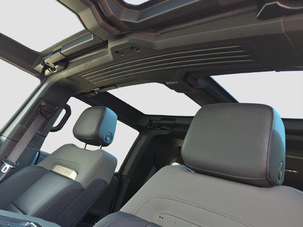 Used 2024 GMC Hummer EV 3X AWD/4WD image 8