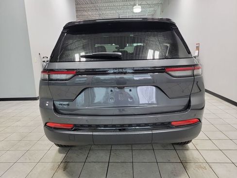 New 2025 Jeep Grand Cherokee Limited image 5