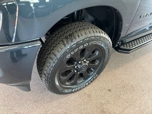 Certified 2025 RAM 2500 Big Horn AWD/4WD image 5