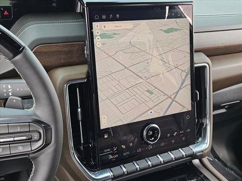 New 2026 GMC Yukon Denali AWD/4WD image 13