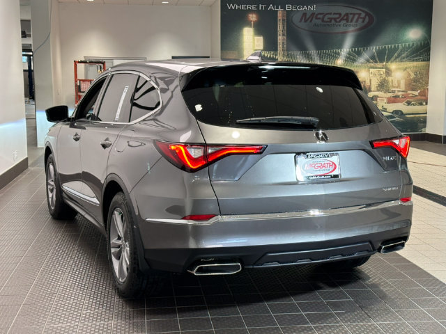 Used 2024 Acura MDX SH-AWD image 2