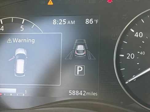 Used 2024 Nissan Kicks SV FWD image 15